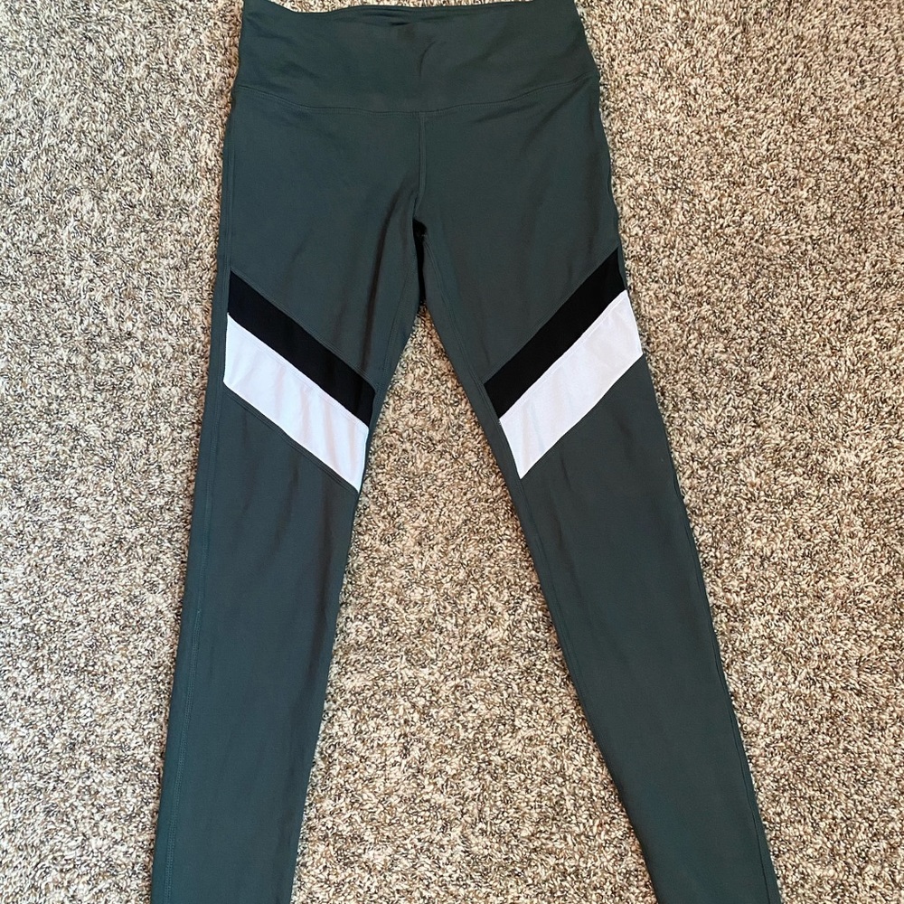 High waisted leggings